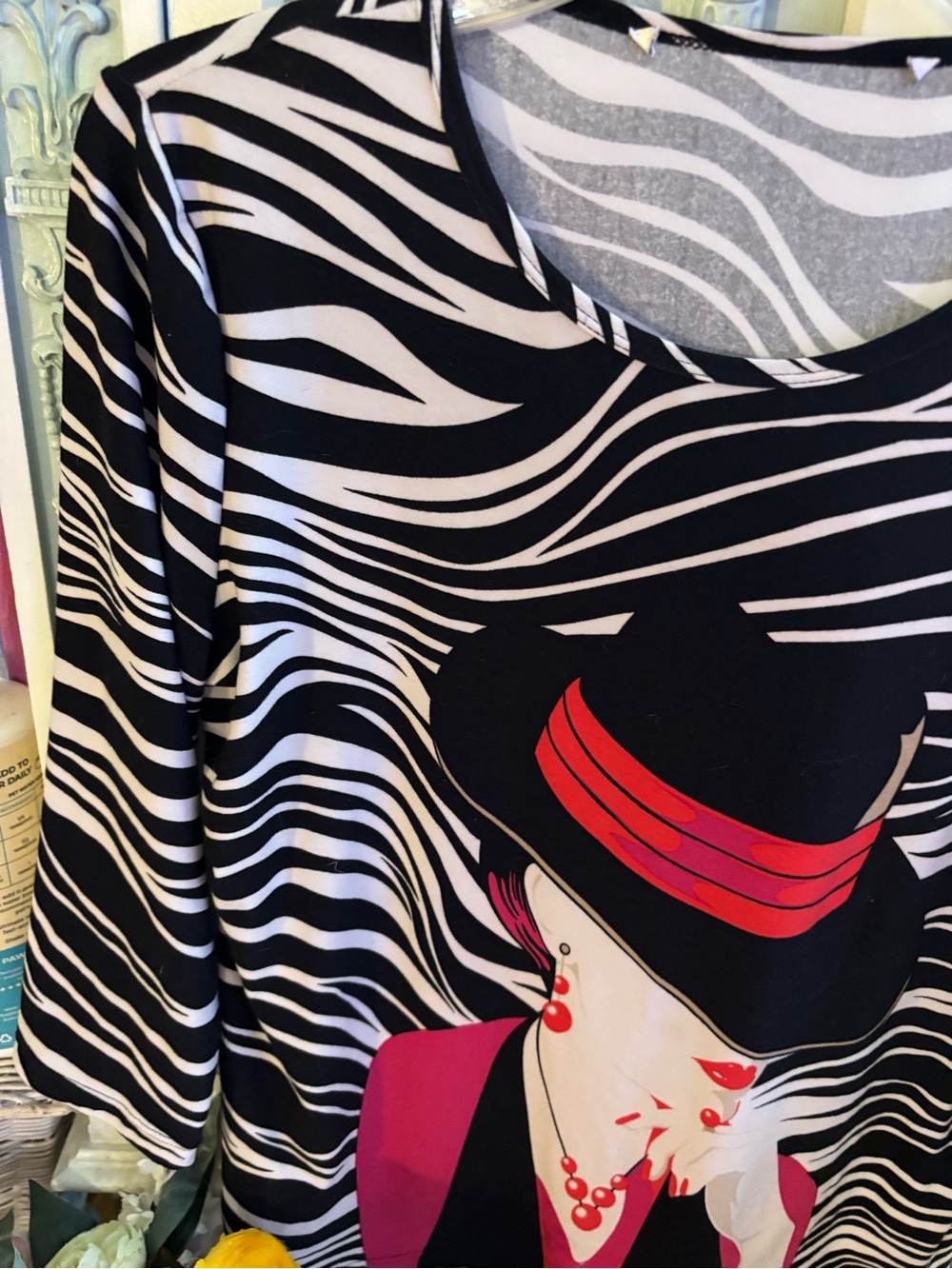 Women's Black & White Zebra Print Top with Pink Accent - Stylish Hat Motif - Picture 3 of 4